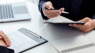 ⾯接官がやりがちな NG ⾔動 5 選